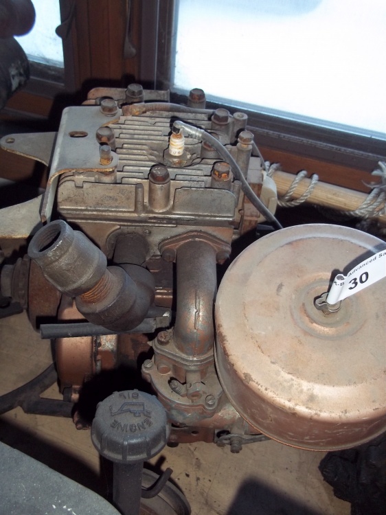 lot 30 image: Horizontal Shaft Motor