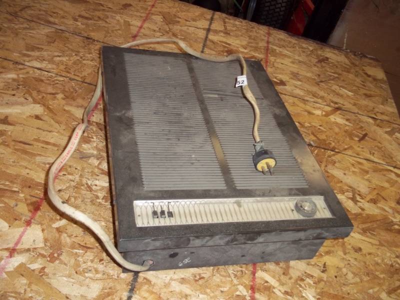 lot 52 image: Electric Heater