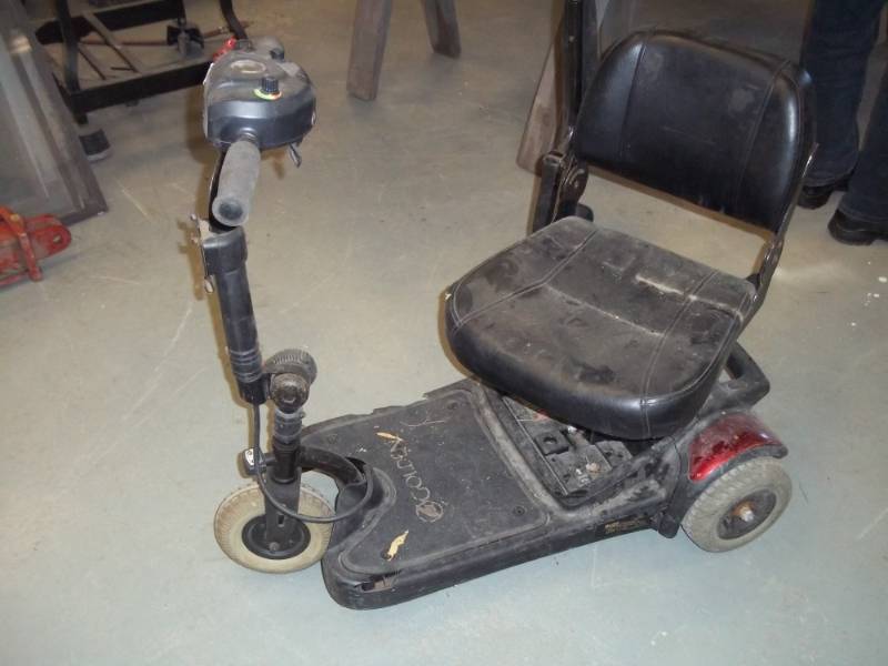 lot 54 image: Electric Scooter Chair