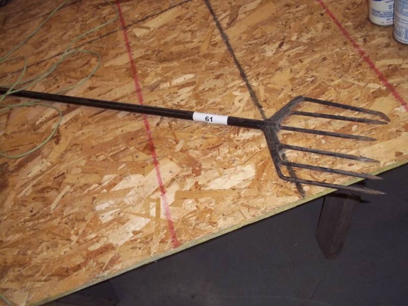 lot 61 image: Ice Fishing Spear 6 Prong