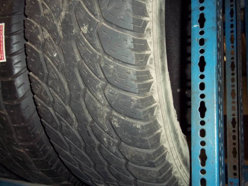 lot 64 image: One 22570R16 Tire