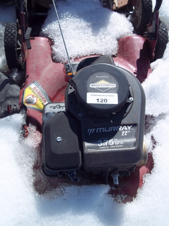 lot 120 image: Push Mower for parts or repair