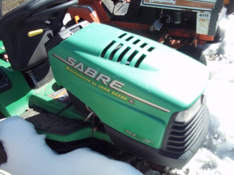 lot 182 image: Riding Lawn Mower for parts or repair
