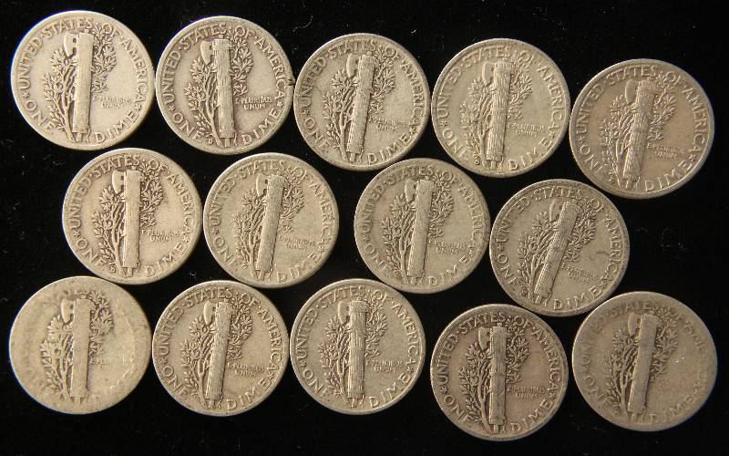 GROUP OF 14 US MERCURY SILVER DIMES