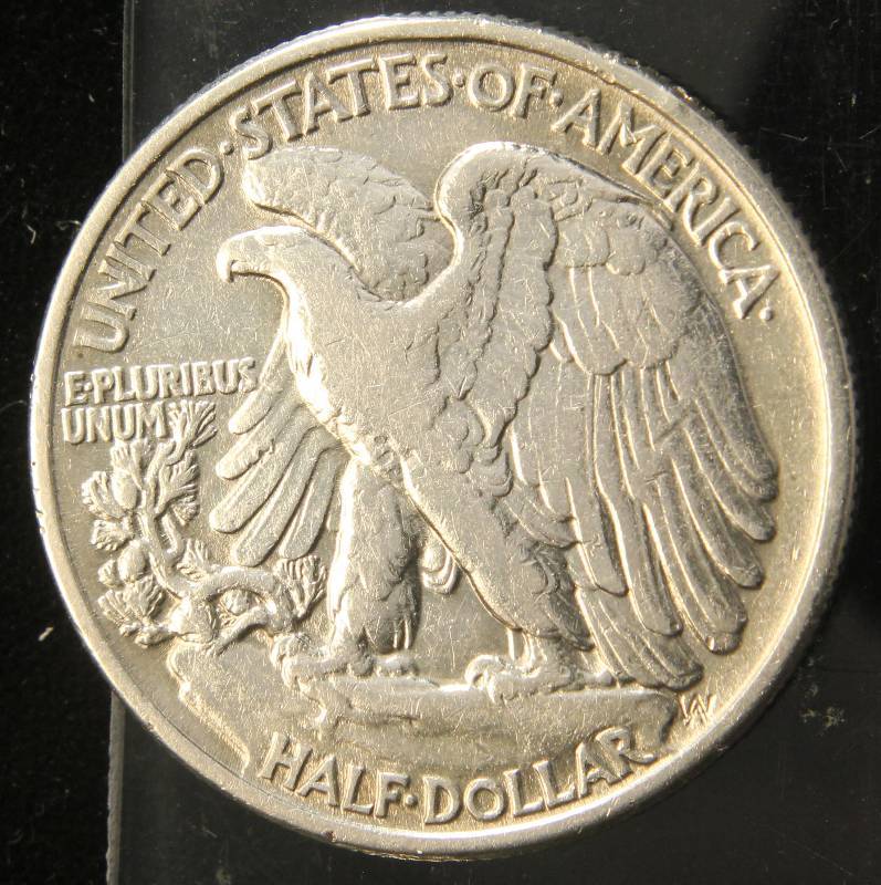 1943 WALKING LIBERTY SILVER HALF DOLLAR AU50