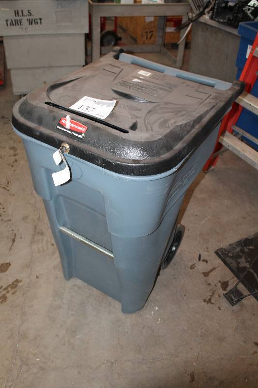 lot 137 image: Lot of (2) Secure Wheeled Recycle Bins w Keys
