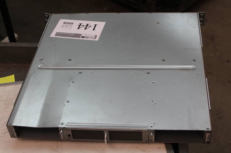 lot 144 image: Cisco Nexus Rack-Mount 2248TB  1GE Fabric Extender