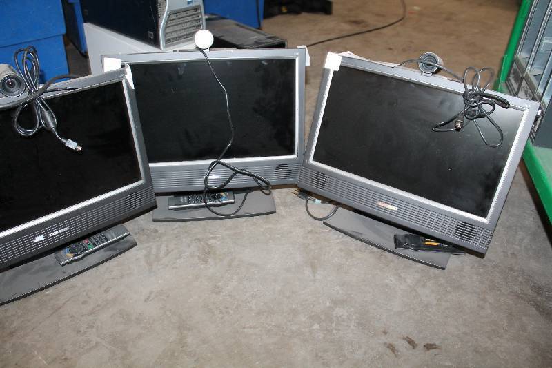lot 30 image: Lot of (3) Tanberg Monitors w Web Camera, Remote Control