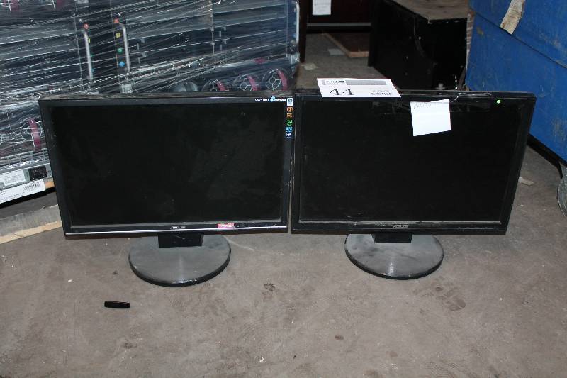 lot 44 image: Lot of (2) Asus VW195T Computer Monitors