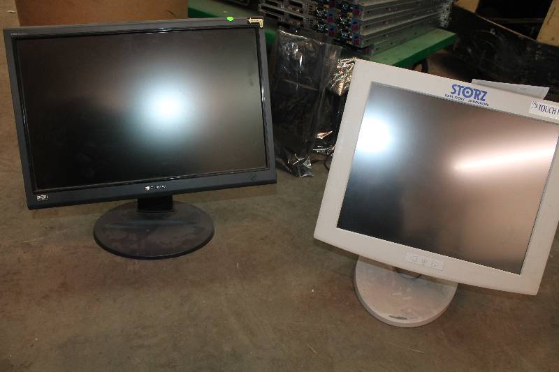 lot 48 image: Lot of (2) Electronics - Storz Endoskope, Gateway HD Monitor