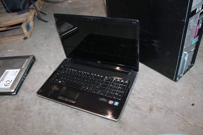 lot 61 image: HP Pavilion Entertainment PC Laptop Computer w Windows 7 OS