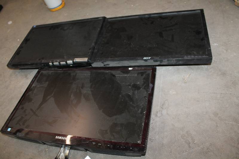 lot 57 image: Lot of (3) Computer Monitors - Samsung SyncMaster T22B350, Acer V193W, Asus X193W