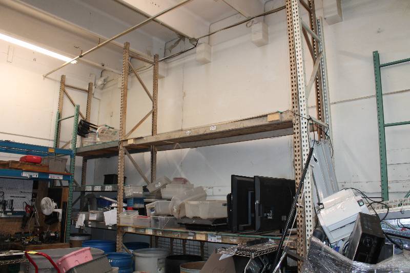 lot 10 image: Lot of (13) Pallet Racking - 3) Uprights, 10) Beams