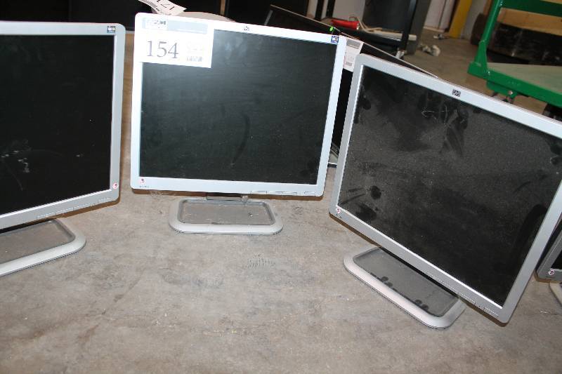 lot 154 image: Lot of (3) HP L1910 Computer Monitors