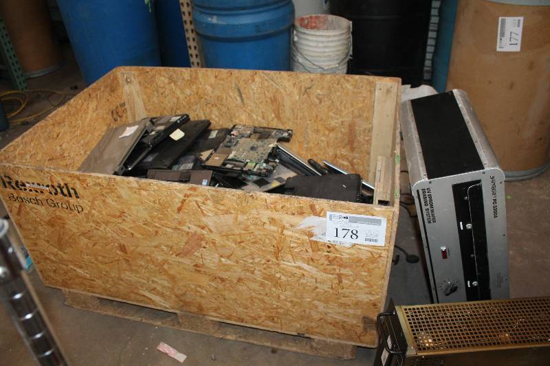lot 178 image: Wood Crate