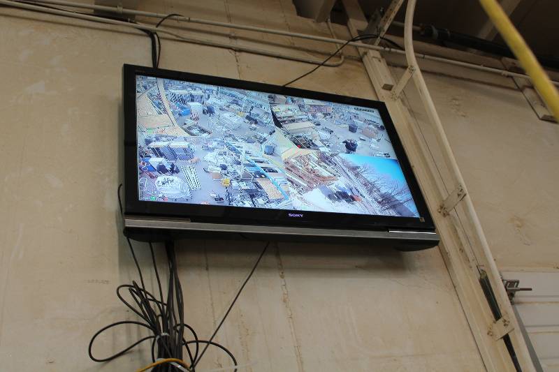 lot 181 image: Sony Bravia 52in. Wall Mount Flat Screen TV