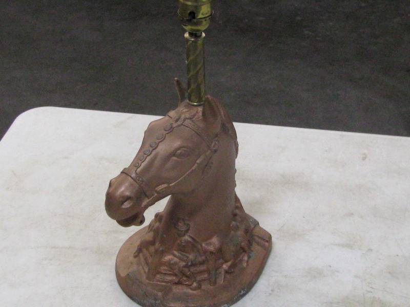 Metal Horse Head Lamp