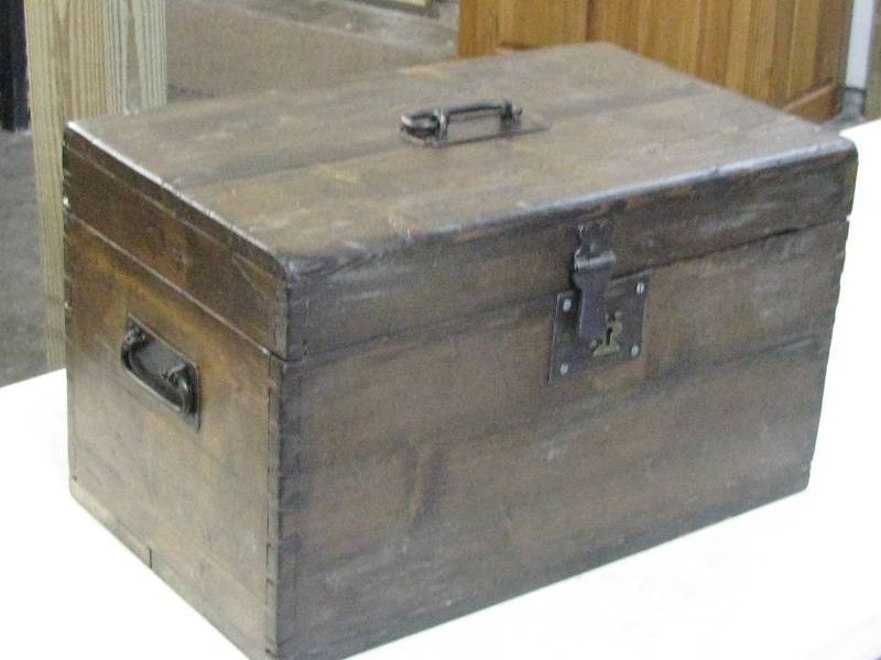Dove Tailed Wood Box