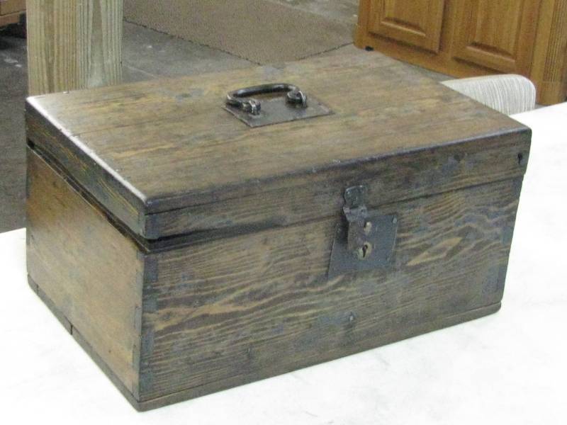Dove Tailed Wood Box