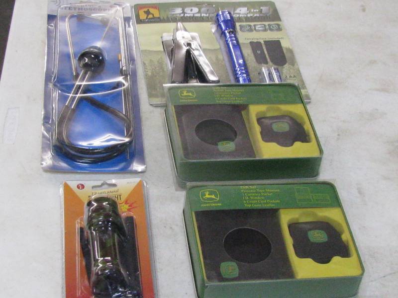 John Deere Gift Sets & Tools