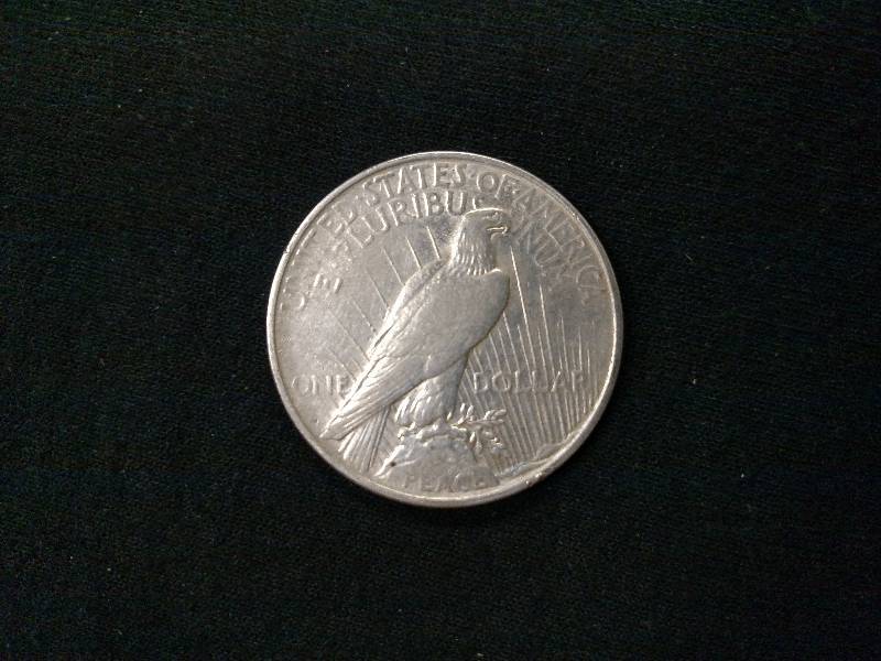 1922 D Peace Silver Dollar...
