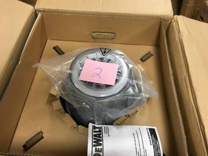 lot 2 image: DeWalt 20-Volt Max Lithium-Ion CordedCordless Stackable LED Large Area Jobsite Light with Tool Connect and Built -in Charger not used
