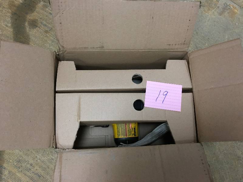 lot 19 image: DeWalt 20-Volt MAX Lithium-Ion Cordless 6 12 in Circular Saw (Tool Only) not used