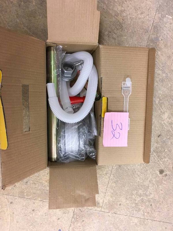 lot 32 image: Lumax LX-1318 Gray Rotary Barrel Pump not used