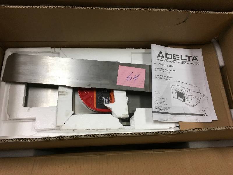 lot 64 image: Delta 37-071 6 in. MIDI -Bench Jointer not used