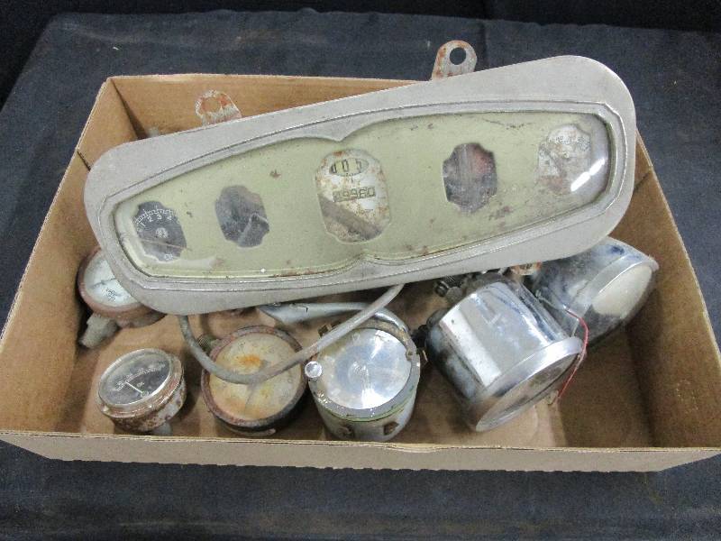 lot 7 image: Various Gauges