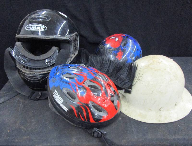 lot 25 image: Assorted Helmets and Hard Hat