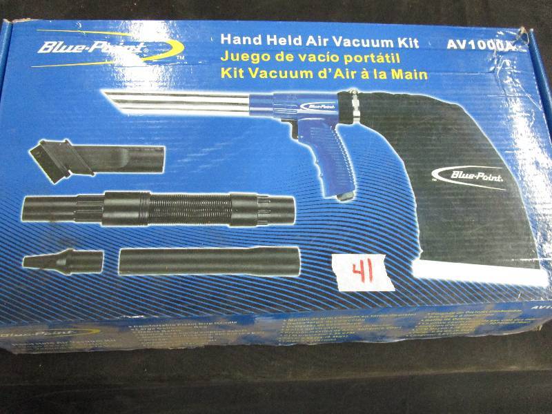 lot 41 image: Hand Held Air Vacuum Kit