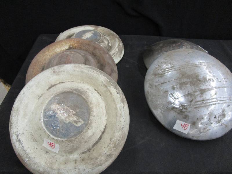 lot 48 image: Assorted Hub Caps