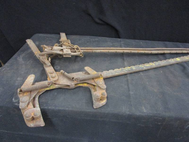lot 98 image: Vintage Fence Strechers