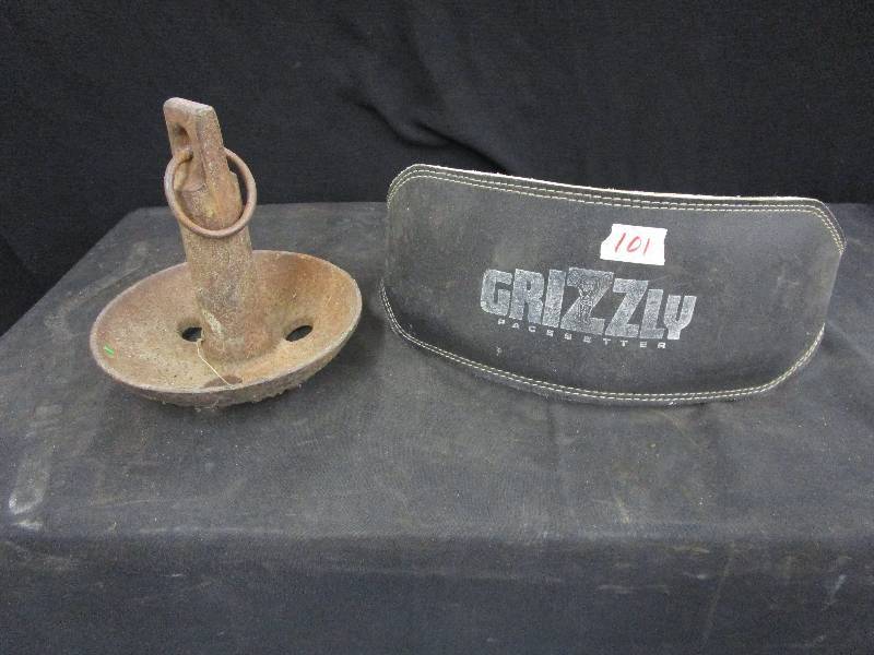 lot 101 image: Boat Anchor & Weight Lifting Belt