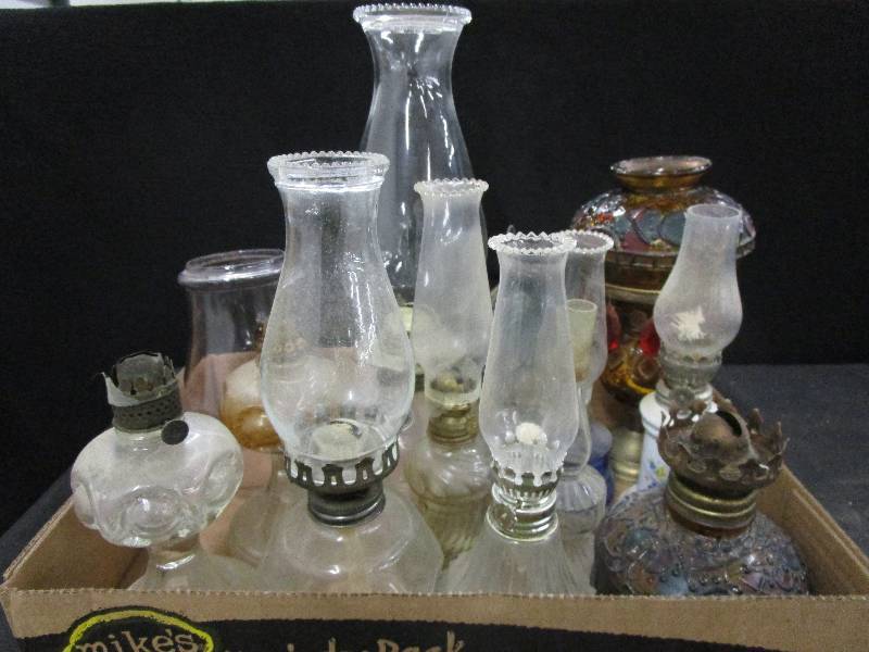 lot 114 image: Various Lanterns