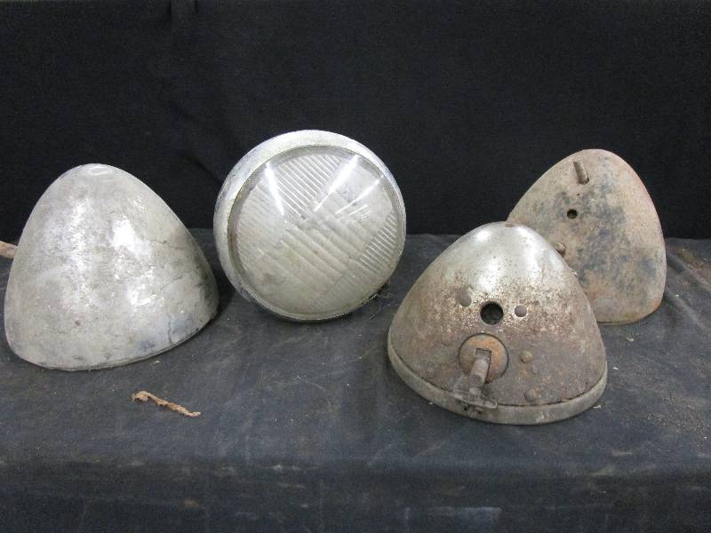 lot 137 image: 1930s Headlights