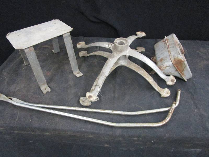 lot 144 image: Assortment of Parts