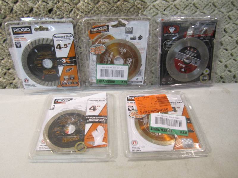 lot 332 image: Lot of 5 - 4 Diamond Blades OpenD...