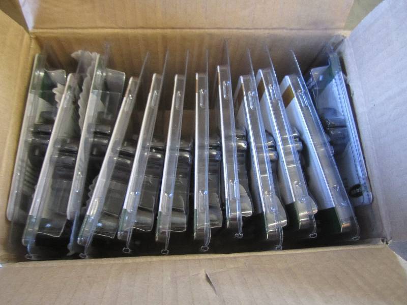 lot 24 image: Box of 12 Weaver 49202 Grand Slam S...