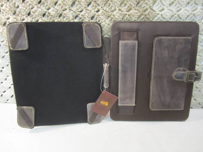 lot 30 image: Canyon Outback Leather Bear Canyon ...