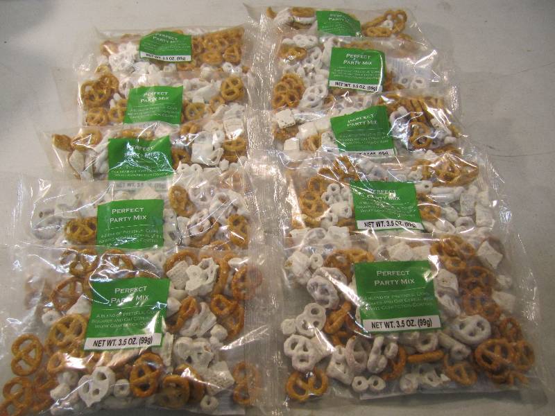 lot 73 image: Lot of 10 Bags Perfect Party Mix Be...