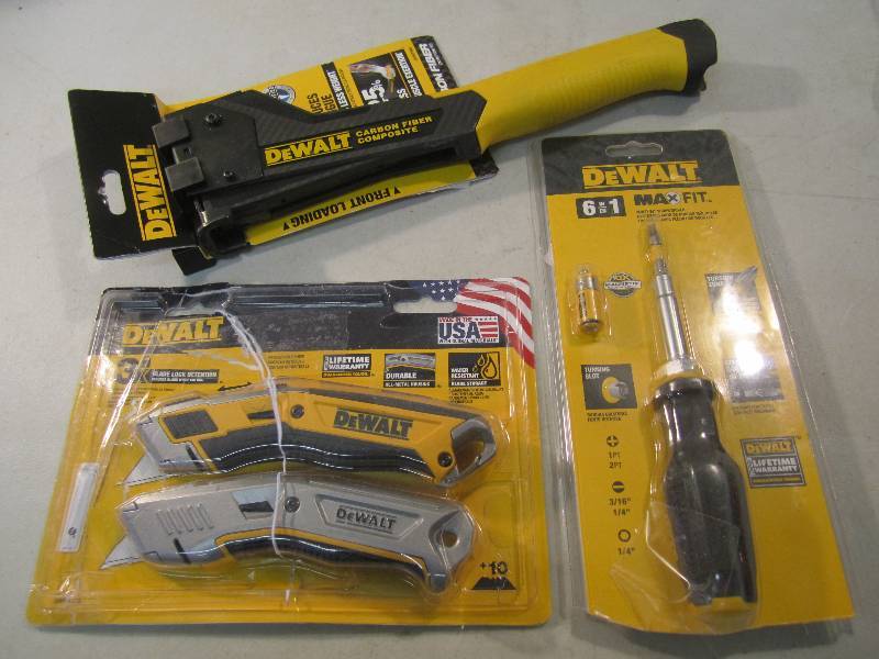 lot 87 image: Lot of Hand Tools Hammer Tacker, 2 ...