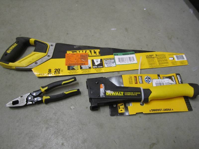 lot 90 image: Lot of Hand Tools Hammer Tacker, 20...