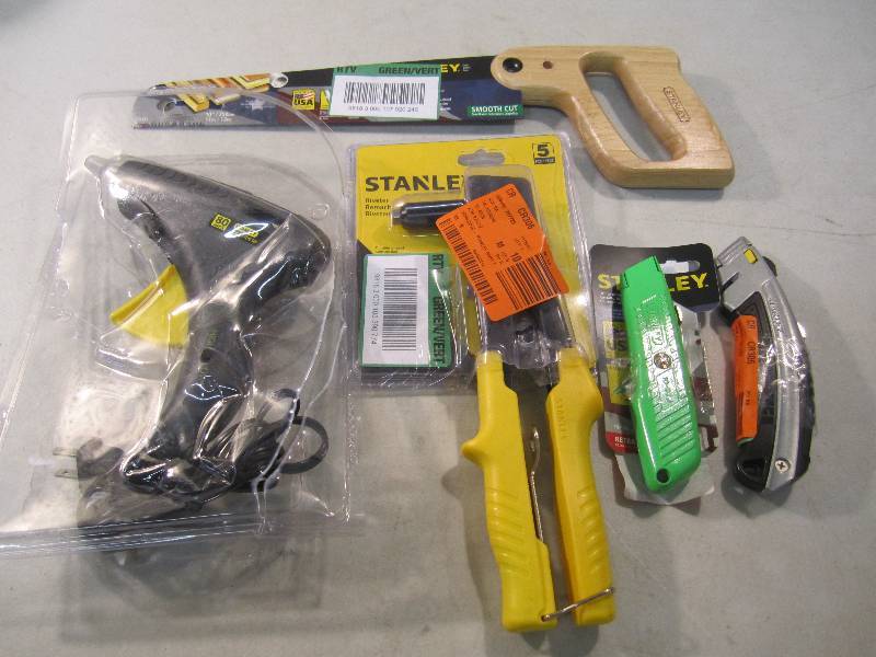 lot 105 image: Lot of Stanley Tools OpenDamaged P...
