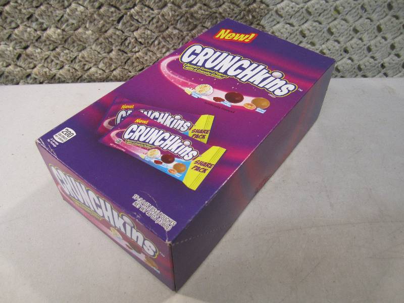 lot 137 image: Box of 16 Bags Crunchkins Dessert F...
