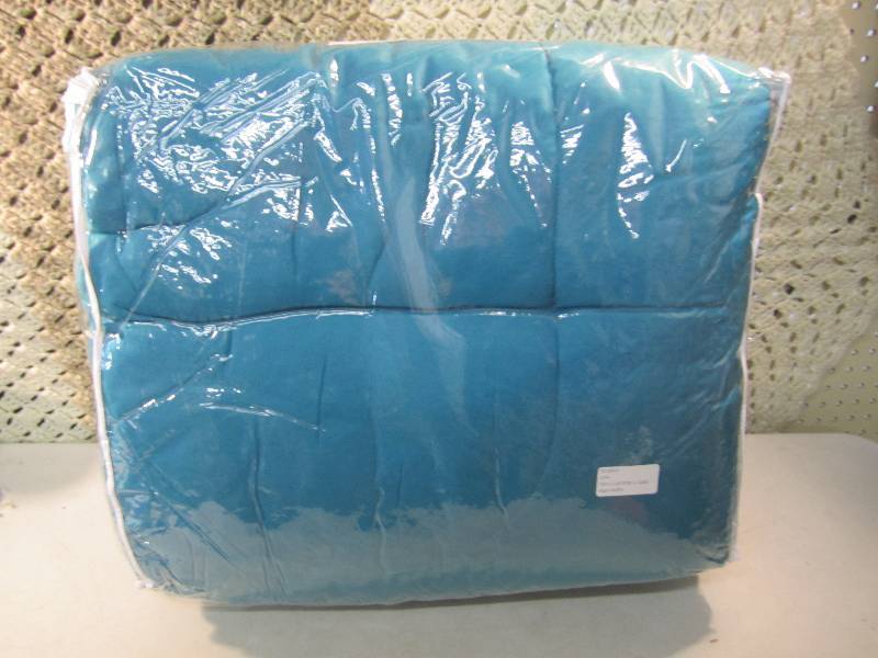 lot 244 image: FullQueen Size Comforter  A-4T...