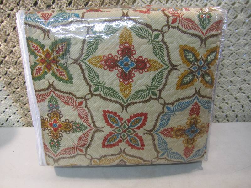 lot 251 image: FullQueen Size Embroidered Bedspre...