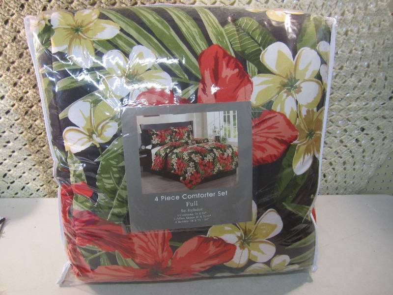 lot 256 image: Full Size 4 Piece Comforter Set  BR...