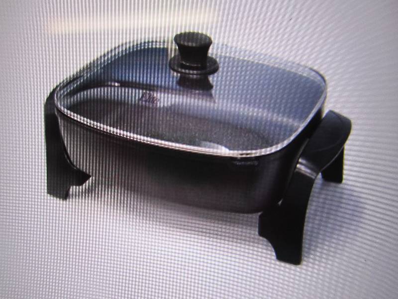 lot 294 image: Elite EG-6203 8 Quart XL Electric S...